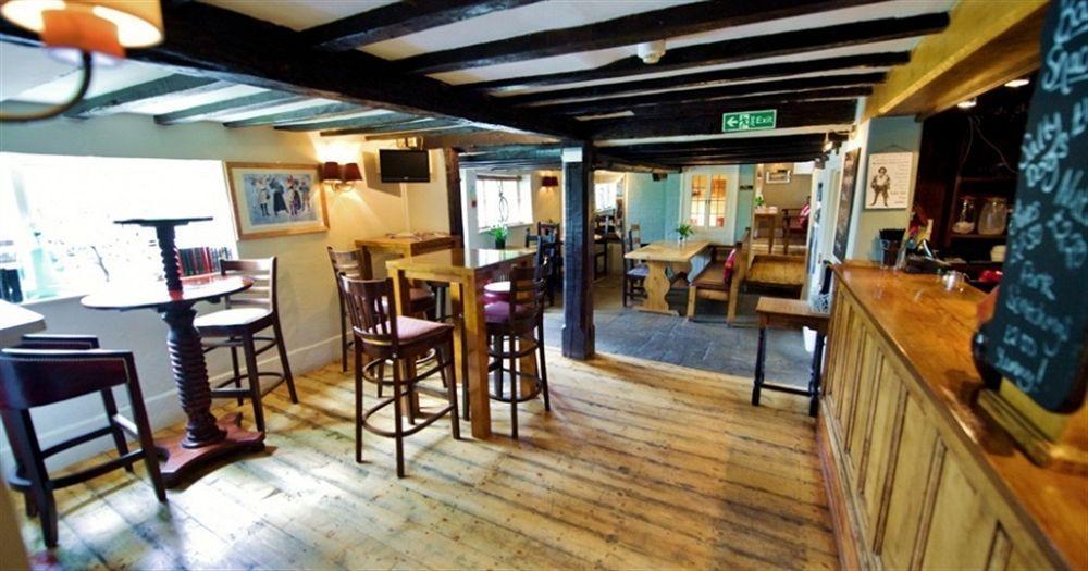 The Cherry Tree Inn Henley-on-Thames Extérieur photo